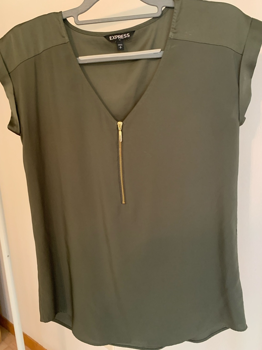 Express Olive Green V-Neck Zip Cap Sleeve Blouse
